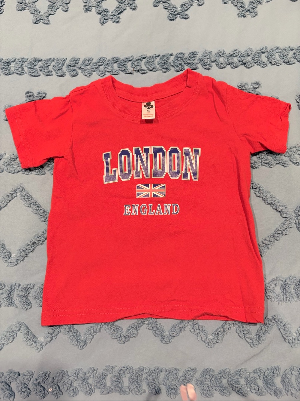 Source Unknown Red London England Graphic Tee
